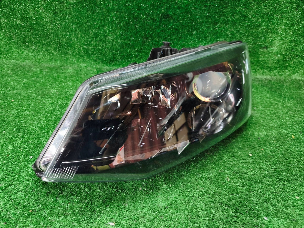 Frontscheinwerfer Skoda Fabia III 6V1941015B Links Scheinwerfer Headlight SCH3096542965lk