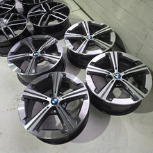 Laden Sie das Bild in den Galerie-Viewer, 4x Alufelge 17 Zoll 7.0" 5x112 41ET 6898044 BMW 2 U06 Rim Wheel FEL6381934623cd