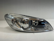 Laden Sie das Bild in den Galerie-Viewer, Frontscheinwerfer Volvo C30 31299819 Xenon Rechts Scheinwerfer Headlight SCH7354352166he