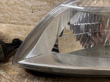 Laden Sie das Bild in den Galerie-Viewer, Frontscheinwerfer Skoda Roomster Fabia I Ein Satz Scheinwerfer Headlight SCH8852464798jp