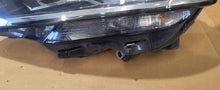 Laden Sie das Bild in den Galerie-Viewer, Frontscheinwerfer VW 7L1941005B Links Scheinwerfer Headlight SCH3908160352zy