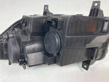 Laden Sie das Bild in den Galerie-Viewer, Frontscheinwerfer Mercedes-Benz Sprinter A9109060100 Rechts Headlight