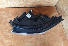 Laden Sie das Bild in den Galerie-Viewer, Frontscheinwerfer VW Tiguan 5NB941081C LED Links Scheinwerfer Headlight