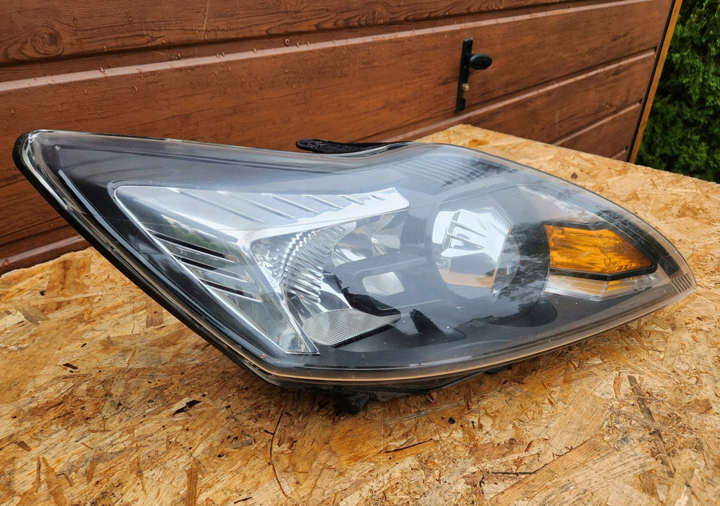 Frontscheinwerfer Ford Focus 8M51-13D154 Xenon Rechts Scheinwerfer Headlight