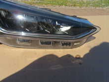 Laden Sie das Bild in den Galerie-Viewer, Frontscheinwerfer Ford Focus NX7B-13E014-CF Rechts Scheinwerfer Headlight SCH5451859754yq