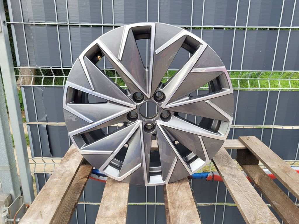 1x Alufelge 17 Zoll 6.5" 5x112 40ET Glanz 658601025F Skoda Scala I Rim Wheel FEL2785744504rf