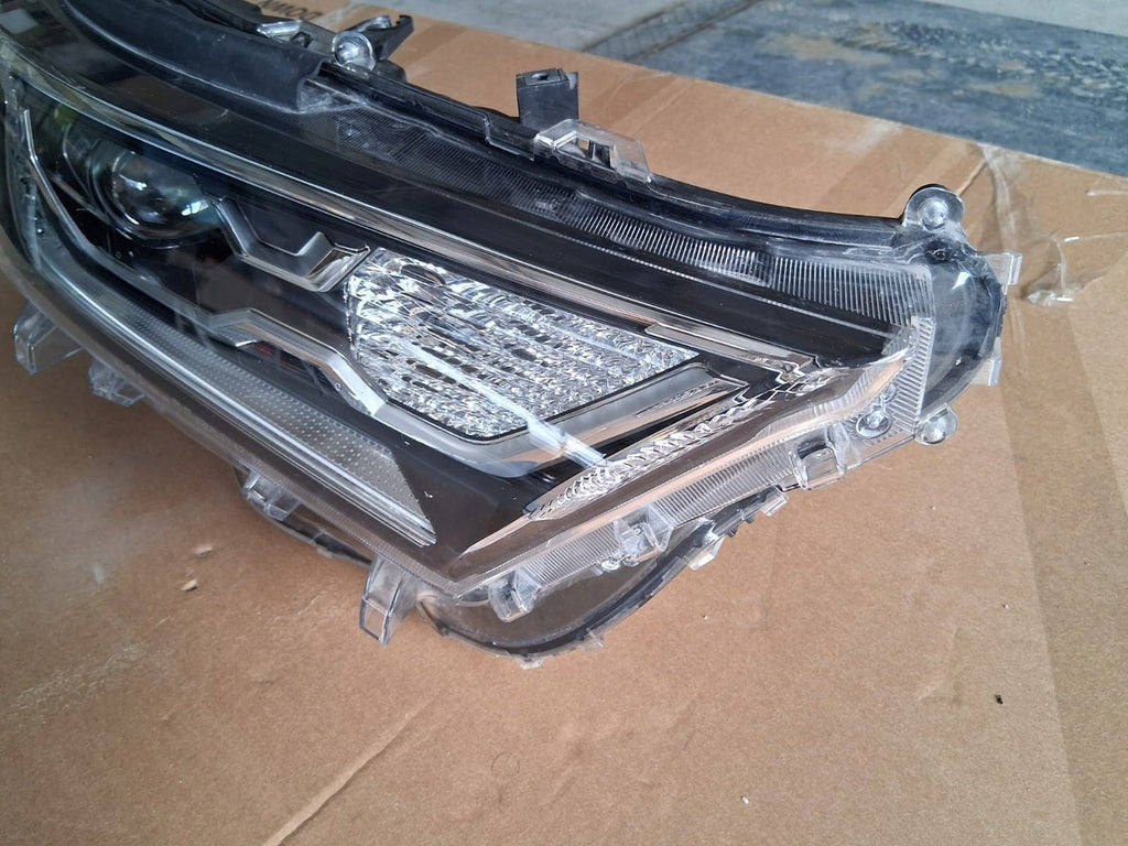 Frontscheinwerfer Toyota V I BCHC6777 LED Rechts Scheinwerfer Headlight SCH9101279338yb