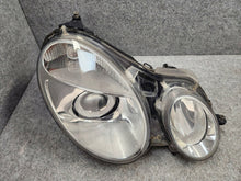 Load image into Gallery viewer, Frontscheinwerfer Mercedes-Benz W211 Xenon FALSE Scheinwerfer Headlight SCH2822575872gw