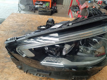 Laden Sie das Bild in den Galerie-Viewer, Frontscheinwerfer Mercedes-Benz W206 A2069062104 LED Links Headlight SCH1744460328ho