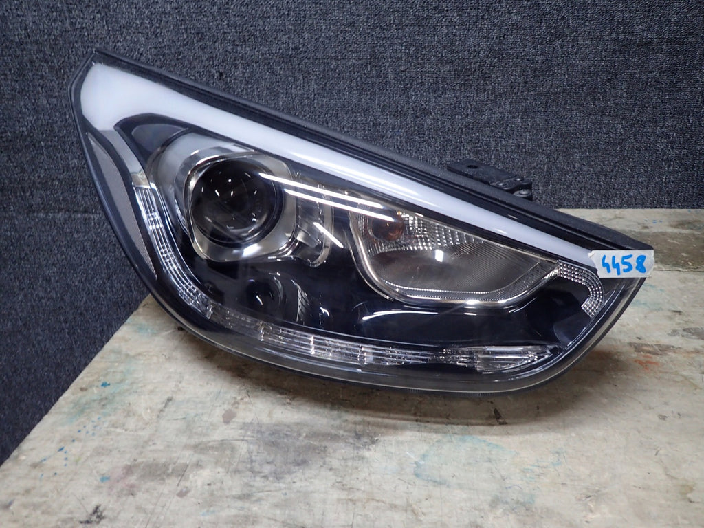 Frontscheinwerfer Hyundai Ix35 LED Ein Stück (Rechts oder Links) Headlight