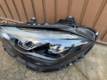 Laden Sie das Bild in den Galerie-Viewer, Frontscheinwerfer Mercedes-Benz W206 A2069063903 Links Scheinwerfer Headlight SCH6876731735et