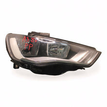 Laden Sie das Bild in den Galerie-Viewer, Frontscheinwerfer Audi A3 8V0941004A Rechts Scheinwerfer Headlight