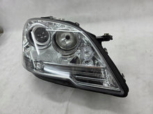 Laden Sie das Bild in den Galerie-Viewer, Frontscheinwerfer Mercedes-Benz W164 A1648207461 Rechts Scheinwerfer Headlight SCH3723891198vn