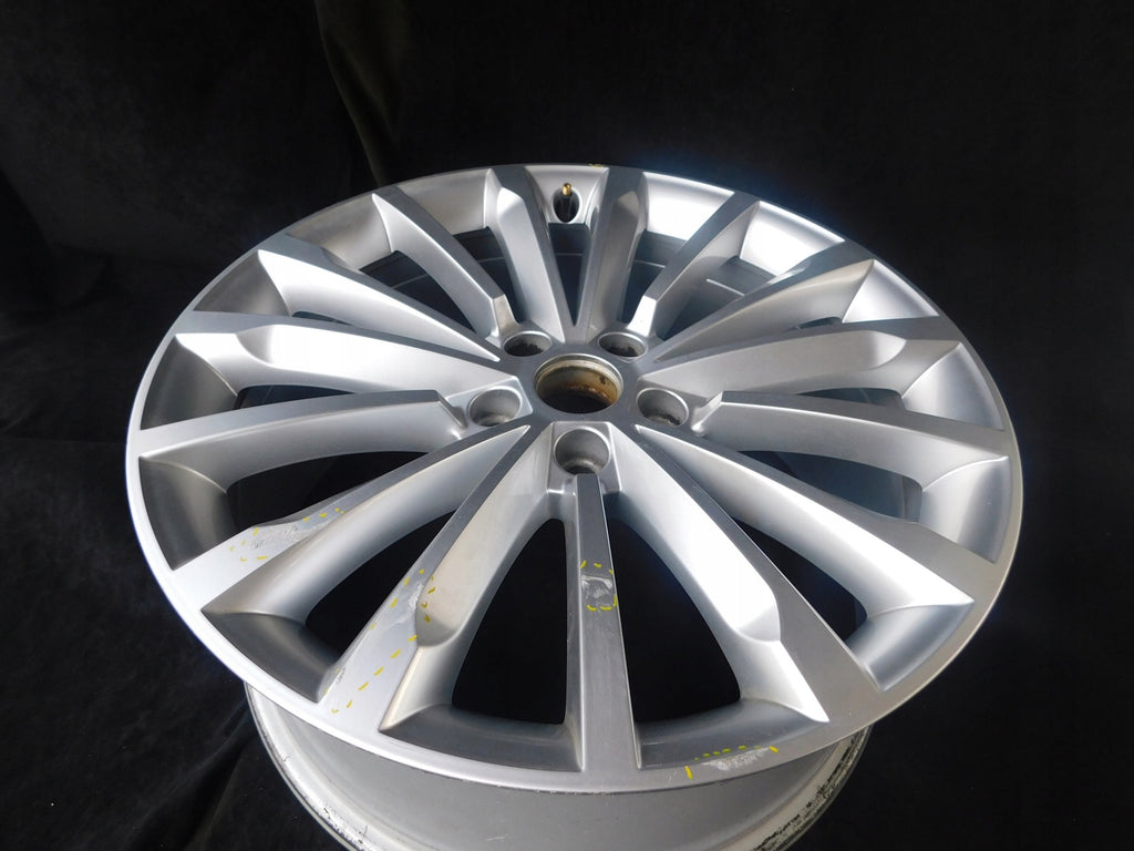 1x Alufelge 19 Zoll 8.0" 5x112 44ET Glanz Silber 3V0601025AM Skoda Superb Iii