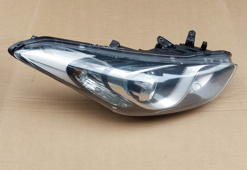 Frontscheinwerfer Hyundai I30 Kombi I 92102-A6020 Rechts Scheinwerfer Headlight SCH8601155721ac