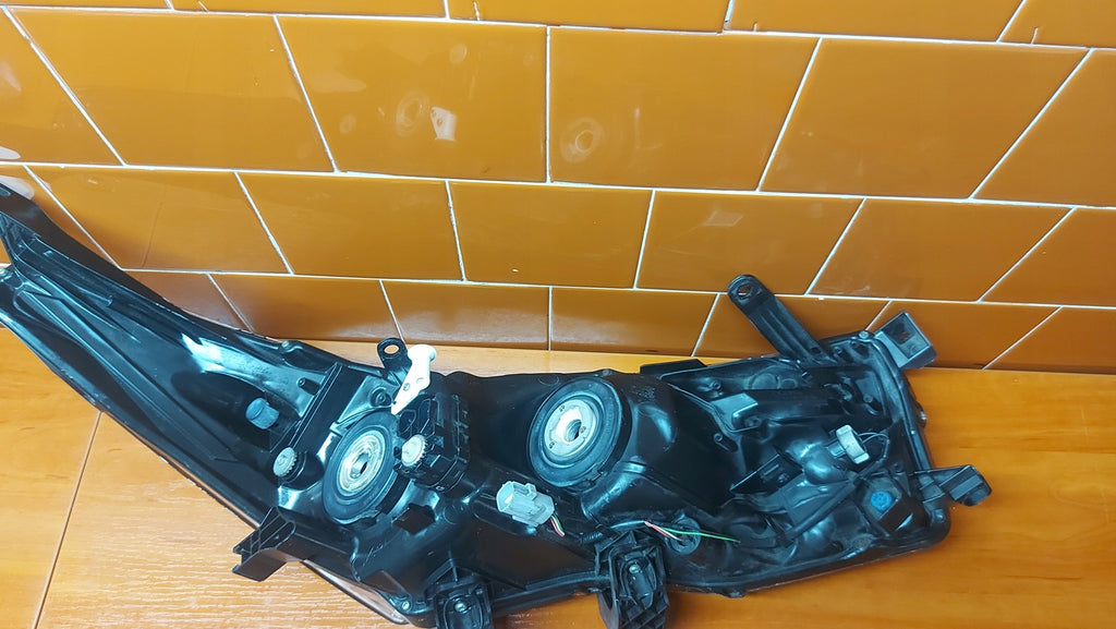 Frontscheinwerfer Toyota Corolla 81150-02E71 LED Ein Stück (Rechts oder Links)