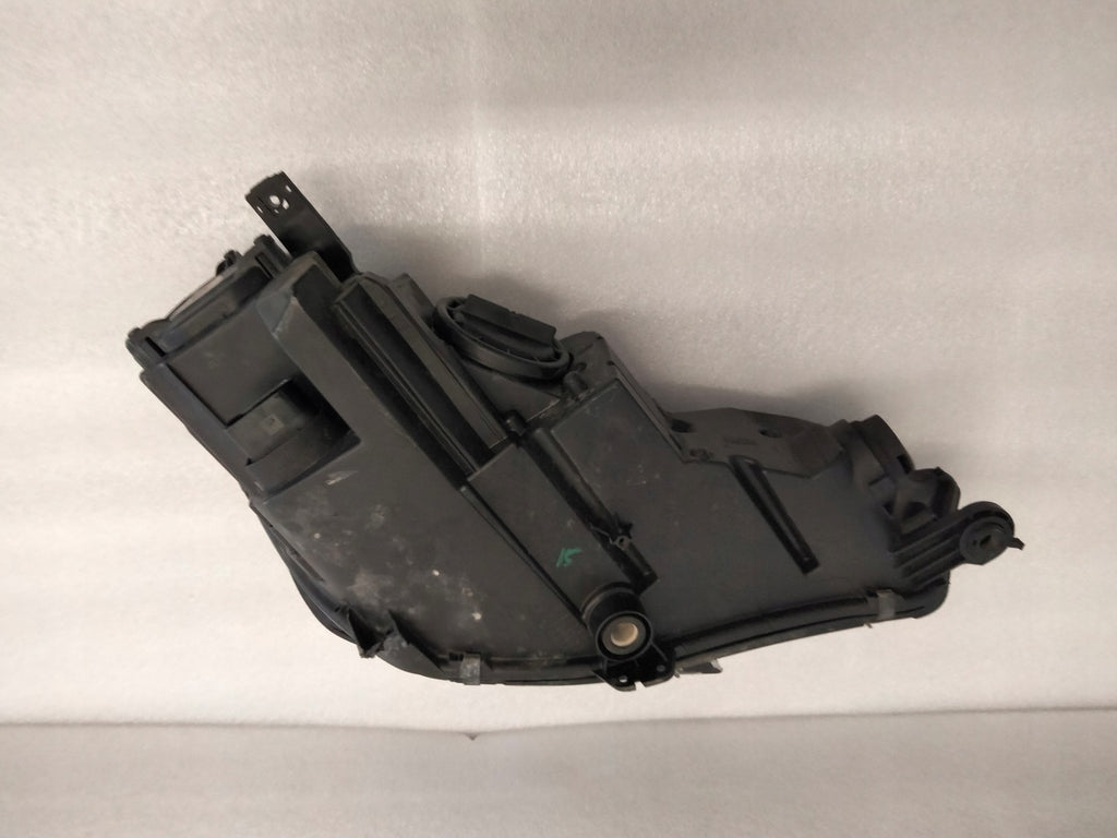 Frontscheinwerfer Audi A4 8W0941005 Xenon Ein Stück (Rechts oder Links)