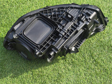 Laden Sie das Bild in den Galerie-Viewer, Frontscheinwerfer Mercedes-Benz W177 A1779064803 LED Rechts Headlight SCH5426763058bx