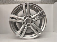 Laden Sie das Bild in den Galerie-Viewer, 1x Alufelge 18 Zoll 7.5" 5x120 45ET Glanz Silber 7845852 BMW Rim Wheel FEL4096978255xe