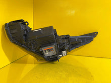 Laden Sie das Bild in den Galerie-Viewer, Frontscheinwerfer Hyundai Veloster 92102-2V160 Xenon Rechts Headlight SCH7089786353bk