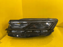 Laden Sie das Bild in den Galerie-Viewer, Frontscheinwerfer VW Touareg 761941081A LED Links Scheinwerfer Headlight SCH6575446145pc
