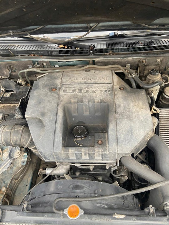 Motor Mitsubishi Pajero I 4M41 3.2 DID Diesel Engine Komplett MOT1870936373ev