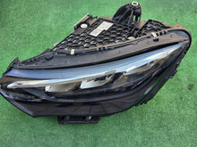 Laden Sie das Bild in den Galerie-Viewer, Frontscheinwerfer Mercedes-Benz Eqe A2959069700 Full LED Links Headlight SCH3571821982od