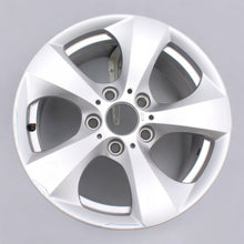 Load image into Gallery viewer, 1x Alufelge 16 Zoll 7.0&quot; 5x120 31ET Glanz Silber 6795805 BMW 1 Rim Wheel