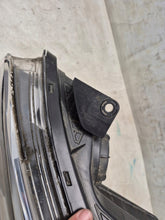 Laden Sie das Bild in den Galerie-Viewer, Frontscheinwerfer Hyundai I10 92101-B9000 Links Scheinwerfer Headlight SCH3637000987xa