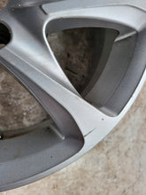 Load image into Gallery viewer, 1x Alufelge 15 Zoll 6.0&quot; 4x108 23ET Glanz Silber 9673773577 Peugeot Rim Wheel