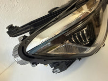 Laden Sie das Bild in den Galerie-Viewer, Frontscheinwerfer VW Passat B8 3G1941082T LED Rechts Scheinwerfer Headlight SCH1506280151os