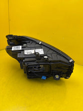 Laden Sie das Bild in den Galerie-Viewer, Frontscheinwerfer Mercedes-Benz W206 A2069065304 LED Links Headlight SCH7522714532le