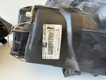 Load image into Gallery viewer, Frontscheinwerfer Seat Ibiza III 6L1941006M 6L1941005M Rechts oder Links SCH9422621937kd