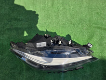 Laden Sie das Bild in den Galerie-Viewer, Frontscheinwerfer BMW 2 F22 F23 7469778-07 Full LED Rechts Headlight SCH8101533907ur