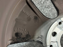 Load image into Gallery viewer, 1x Alufelge 17 Zoll 7.0" 5x112 44 5ET A2064017100 Mercedes-Benz W206 Rim Wheel FEL8472379386vp