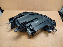 Laden Sie das Bild in den Galerie-Viewer, Frontscheinwerfer VW Passat 3J1941029 3J1941030 Full LED Ein Satz Headlight SCH3548414322um