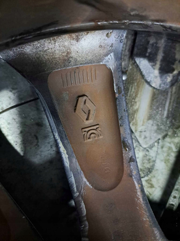 1x Alufelge 16 Zoll 6.5" 5x114.3 44ET 403007521R Nissan Megane Iv Rim Wheel