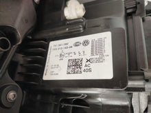 Laden Sie das Bild in den Galerie-Viewer, Frontscheinwerfer VW Touareg 761941082 Rechts Scheinwerfer Headlight SCH6850586677et