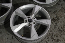 Laden Sie das Bild in den Galerie-Viewer, 4x Alufelge 19 Zoll 7.0" 5x112 43ET Glanz Silber 83A601025N Audi Q3 Rim Wheel FEL4508680731jv