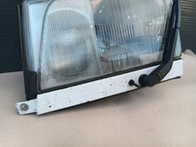 Laden Sie das Bild in den Galerie-Viewer, Frontscheinwerfer Mercedes-Benz W124 138793KOD 87082990 Links Headlight SCH9776572406ig
