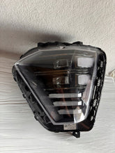 Laden Sie das Bild in den Galerie-Viewer, Frontscheinwerfer Hyundai Kona HF921-12010 LED Links Scheinwerfer Headlight SCH6983796636cm