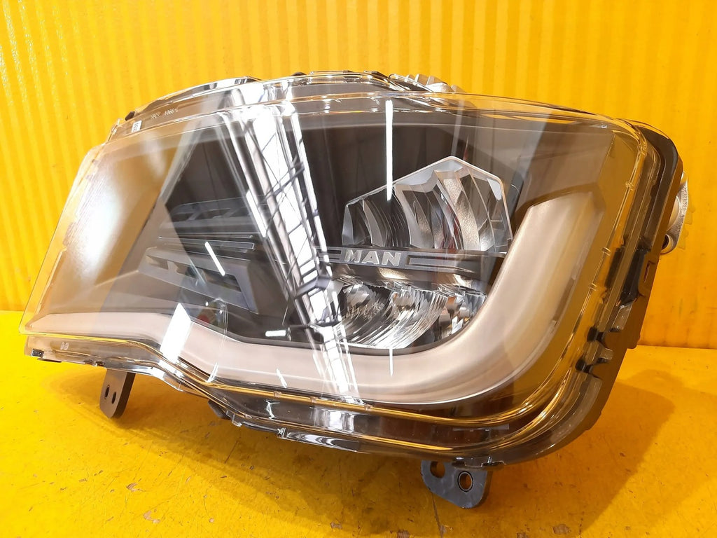 Frontscheinwerfer Man VT251016509 LED Links Scheinwerfer Headlight SCH9799080089cz