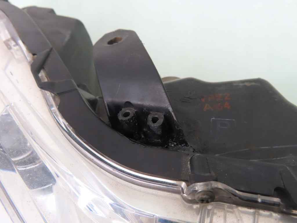 Frontscheinwerfer Citroën C-Crosser Rechts Scheinwerfer Headlight SCH3855552190yb