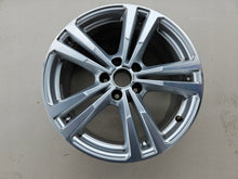 Laden Sie das Bild in den Galerie-Viewer, 1x Alufelge 18 Zoll 7.5" 5x112 51ET 8V0601025BL Audi A3 Rim Wheel FEL9307718869dr