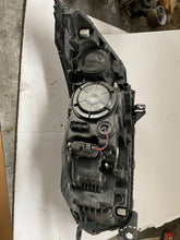 Laden Sie das Bild in den Galerie-Viewer, Frontscheinwerfer Citroën C5 III Rechts Scheinwerfer Headlight SCH7585121416rj