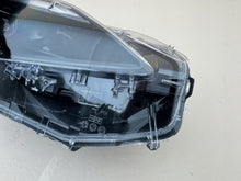 Laden Sie das Bild in den Galerie-Viewer, Frontscheinwerfer Toyota 4 Yaris Full LED Rechts Scheinwerfer Headlight SCH7857723151cx