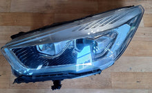 Laden Sie das Bild in den Galerie-Viewer, Frontscheinwerfer Ford Kuga GV41-13D155-AJ GV4113D155AJ Xenon Rechts oder Links