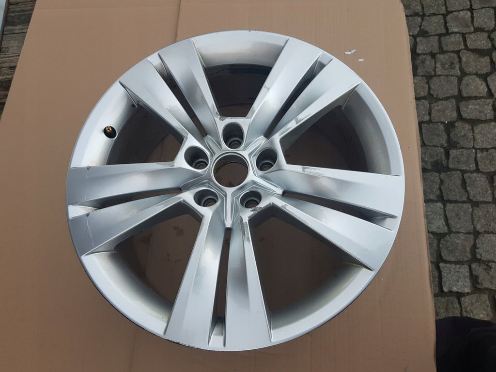1x Alufelge 18 Zoll 7.0" 5x112 45ET Matt Silber 57A601025M Skoda Karoq Rim Wheel FEL1303384533bs