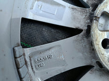 Laden Sie das Bild in den Galerie-Viewer, 1x Alufelge 15 Zoll 5.5&quot; 5x100 40ET 6F0601025G Seat Rim Wheel