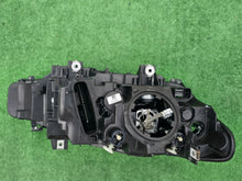 Laden Sie das Bild in den Galerie-Viewer, Frontscheinwerfer BMW 3 F30 F31 Bi-Xenon Ein Stück (Rechts oder Links) Headlight SCH5543893067tn